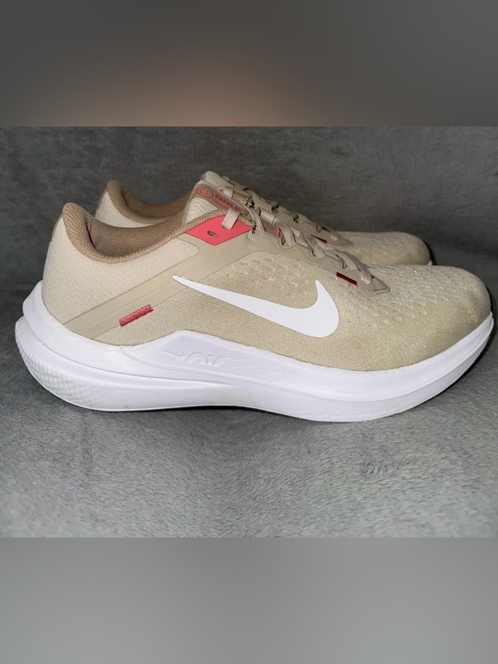 Women’s Nike Air Zoom Winflo 10 Athletic Shoes ‘Sanddrift’ DV4023 100 - Size 8.5